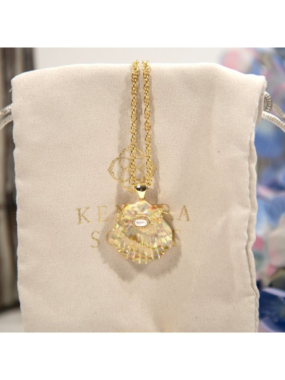 Kendra Scott Lucia Gold Iridescent Abalone Shell Pendant Necklace NWT